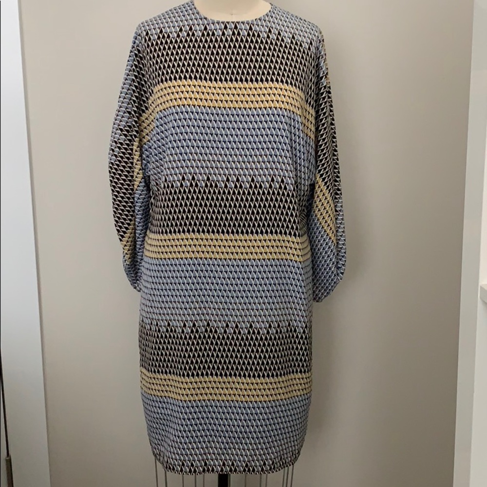 Midi dress loose fit.